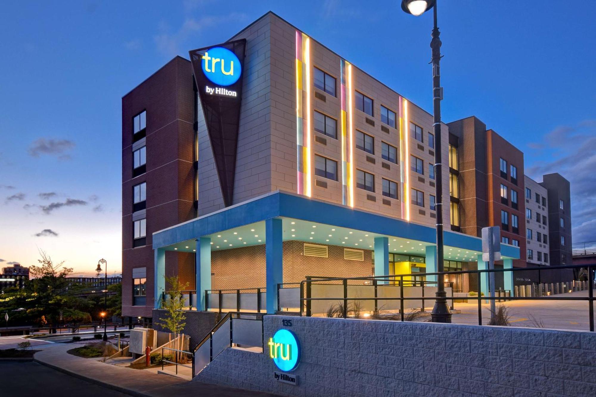 Tru By Hilton Manchester Downtown מראה חיצוני תמונה